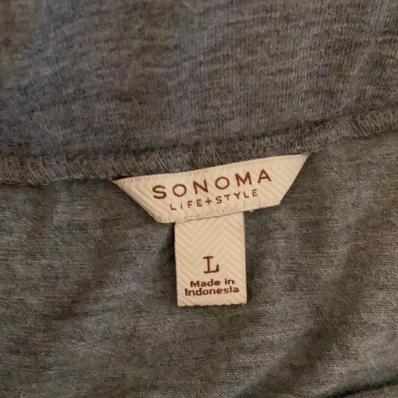 Like new! Long gray skirt with knot at waist - Picture 5 of 5